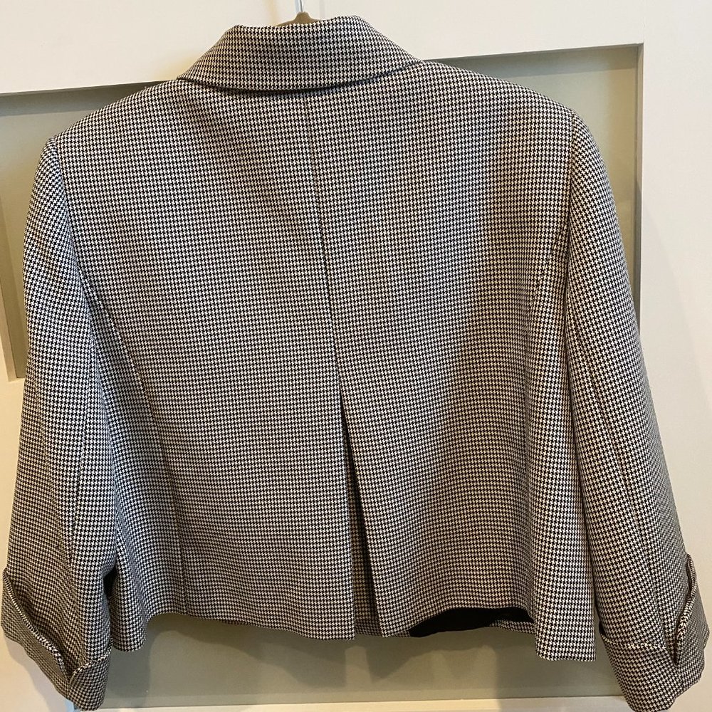 Jacket - Picture 5 of 5